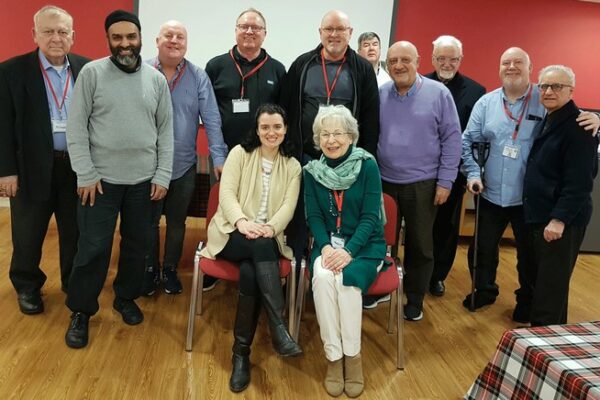 Xaverian bersama dengan beberapa umat di Inggris