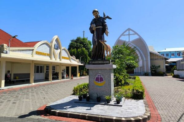 Gereja St. Fransiskus Asisi Padang Baru Gereja St. Fransiskus Asisi Padang Baru