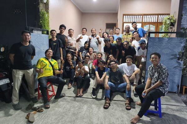 Kebersamaan dengan umat lingkungan Kebersamaan dengan umat lingkungan